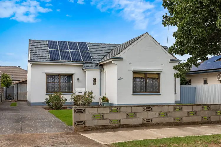 8 Lillian Street, Findon SA 5023
