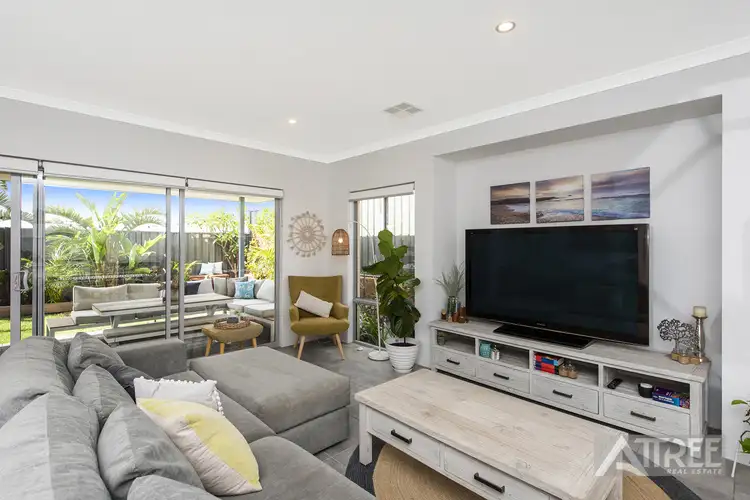 Sixth view of Homely house listing, 5 Claymore Place, Piara Waters WA 6112