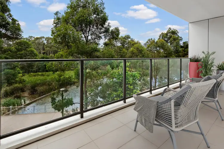 4/97 Caddies Boulevard, Rouse Hill NSW 2155