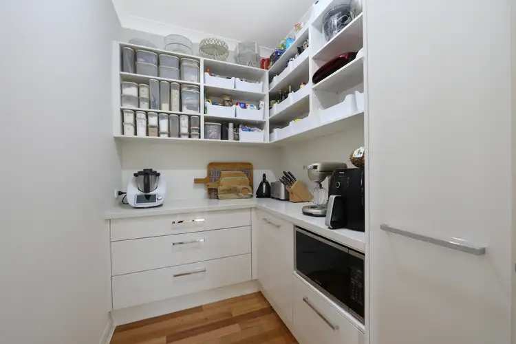 Fourth view of Homely house listing, 2 Helmsley Avenue, Lysterfield VIC 3156