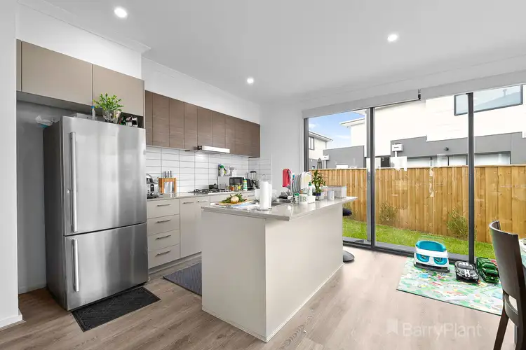 Fourth view of Homely house listing, 2 Lyell Place, Pakenham VIC 3810