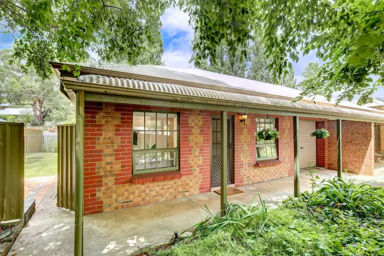 10/1 Barracks Lane