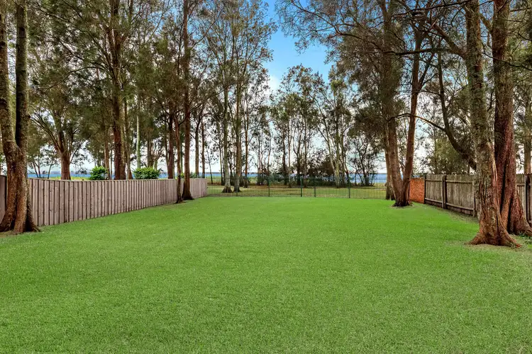 99 Lakedge Avenue, Berkeley Vale NSW 2261