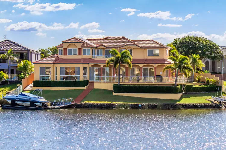 3 Trimaran Place, Clear Island Waters QLD 4226