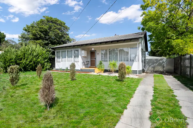 1 Norfolk Crescent, Frankston North VIC 3200