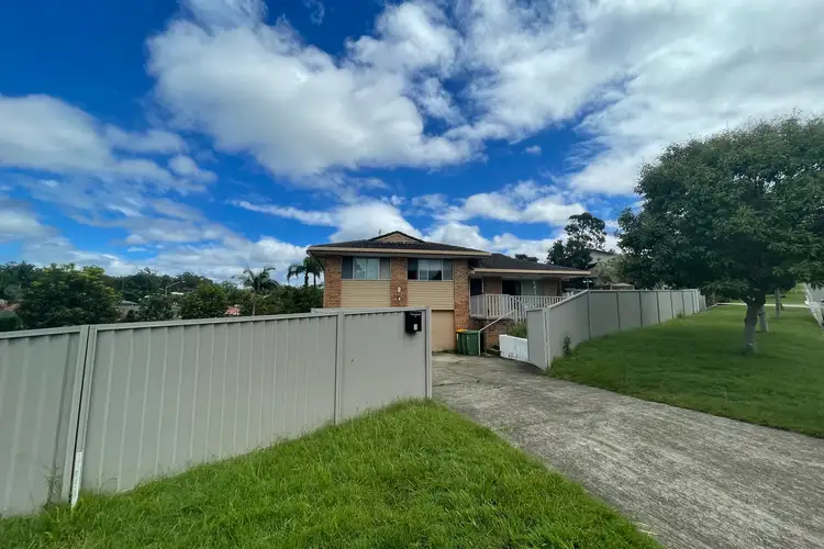 8 Pinkwood Drive, Ashmore QLD 4214