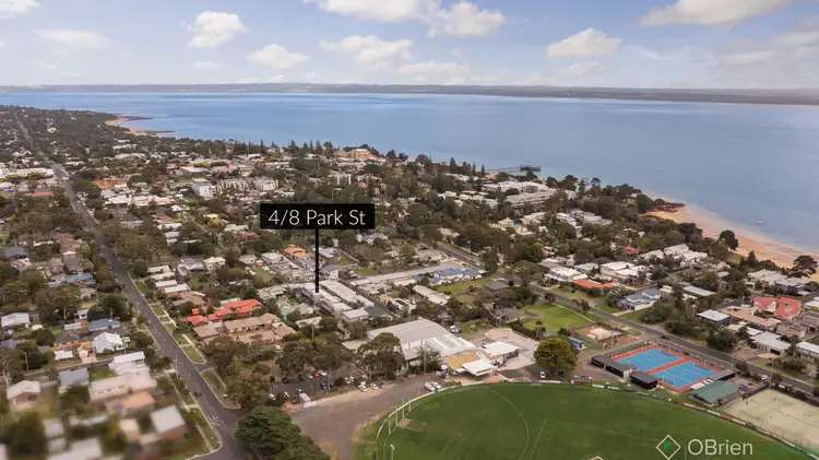 4/8 Park Street, Cowes VIC 3922