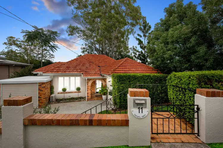 11 Eastwell Street, Coorparoo QLD 4151