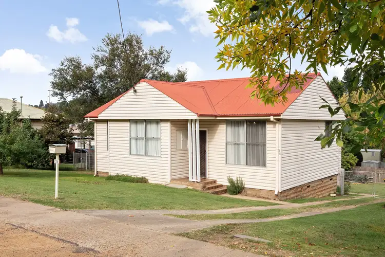 25 Creek Street, Cooma NSW 2630