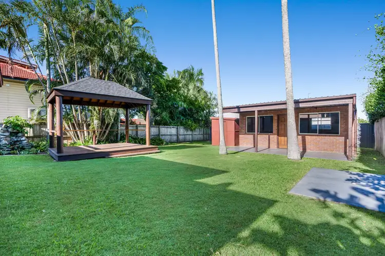 75 Wynnum North Road
