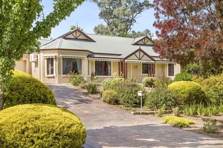 14 Fairfield Road, Mount Barker SA 5251
