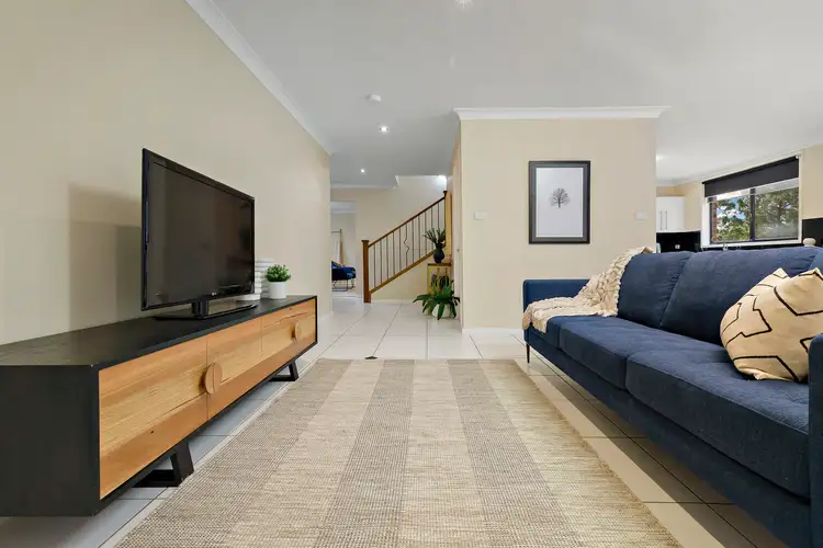 5 Bangalore Place, Cameron Park NSW 2285