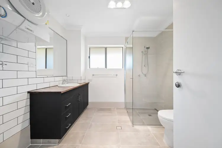 Seventh view of Homely apartment listing, 12/31-33 Mawarra Street, Chevron Island QLD 4217