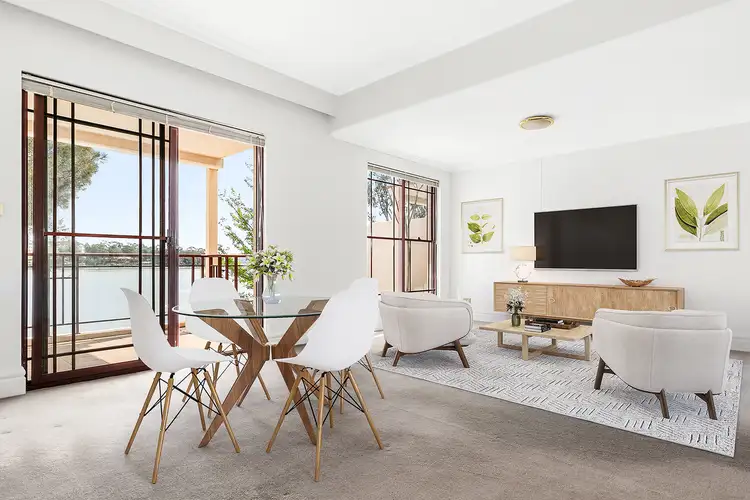 10/164H Burwood Road