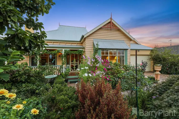 10 Amber Court, Drouin VIC 3818