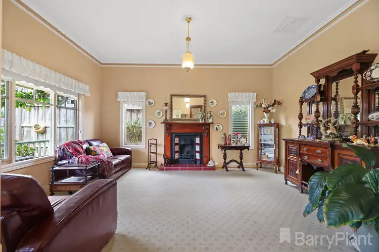 Fifth view of Homely house listing, 10 Amber Court, Drouin VIC 3818