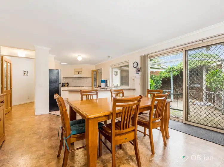 1 Orama Avenue, Carrum Downs VIC 3201