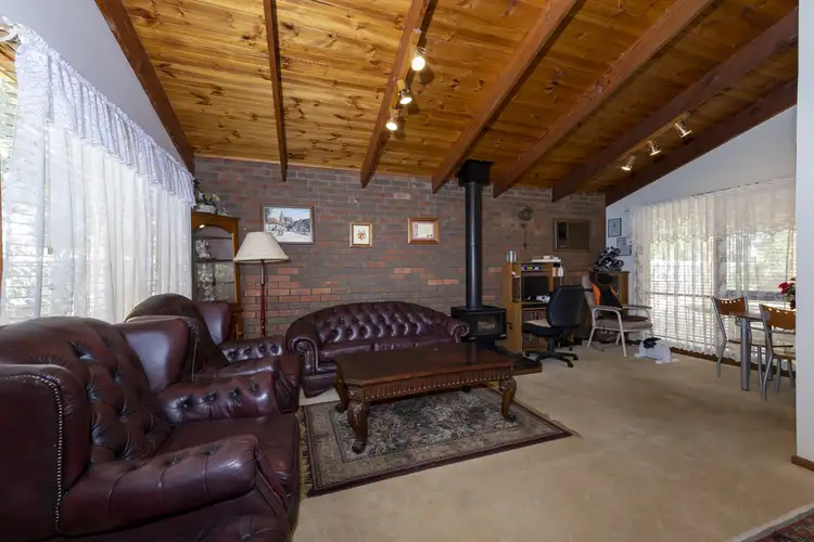 Fifth view of Homely house listing, 15 Gundaroo Square, Werribee VIC 3030