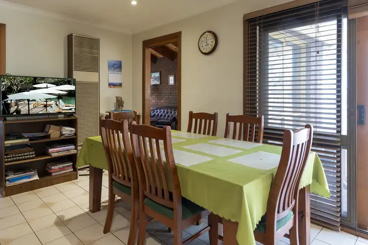 Sixth view of Homely house listing, 15 Gundaroo Square, Werribee VIC 3030