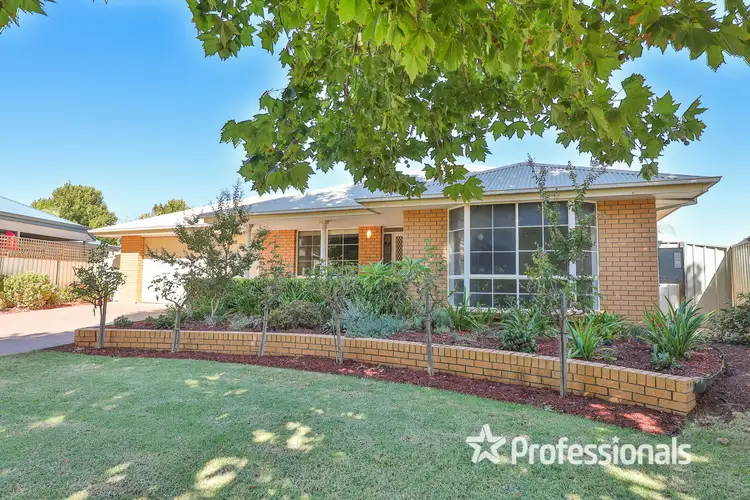 Second view of Homely house listing, 4 Josie Court, Mildura VIC 3500