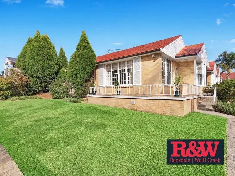 1/14 Gladstone Street