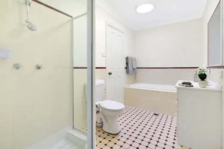 Sixth view of Homely villa listing, 3/137-139 Toongabbie Road, Toongabbie NSW 2146