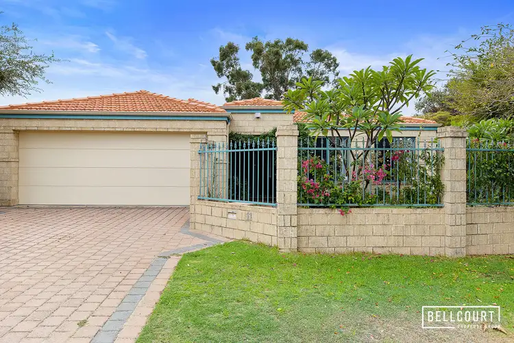 11 Mullingar Close, Waterford WA 6152