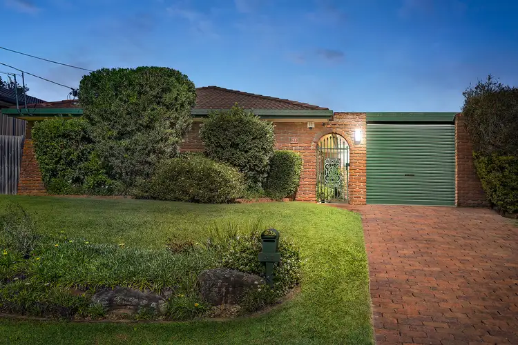 37 Caloola Drive, Springwood QLD 4127