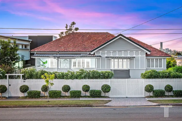 30 Chatsworth Road, Greenslopes QLD 4120