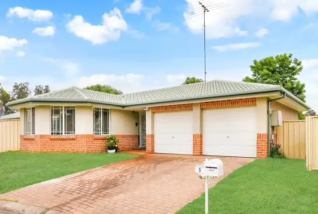 5 Hartwell Court, St Clair NSW 2759