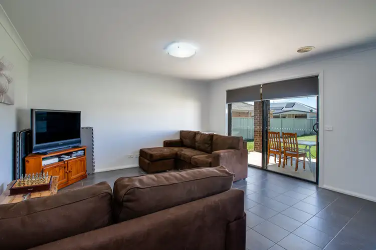 Fifth view of Homely house listing, 44 Derwent Way, Wodonga VIC 3690