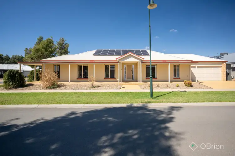 15 Coco Cres, Yarrawonga VIC 3730