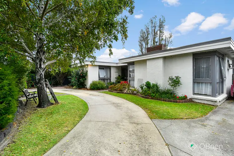 39 Gairloch Drive, Frankston VIC 3199