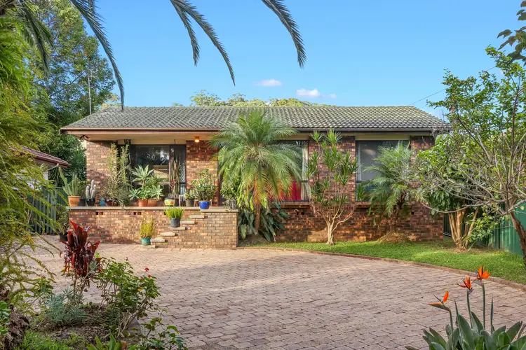 609 Pacific Highway, Wyoming NSW 2250