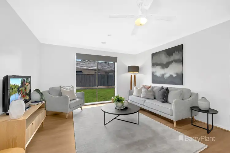 Second view of Homely house listing, 7 Hanmer Drive, South Morang VIC 3752