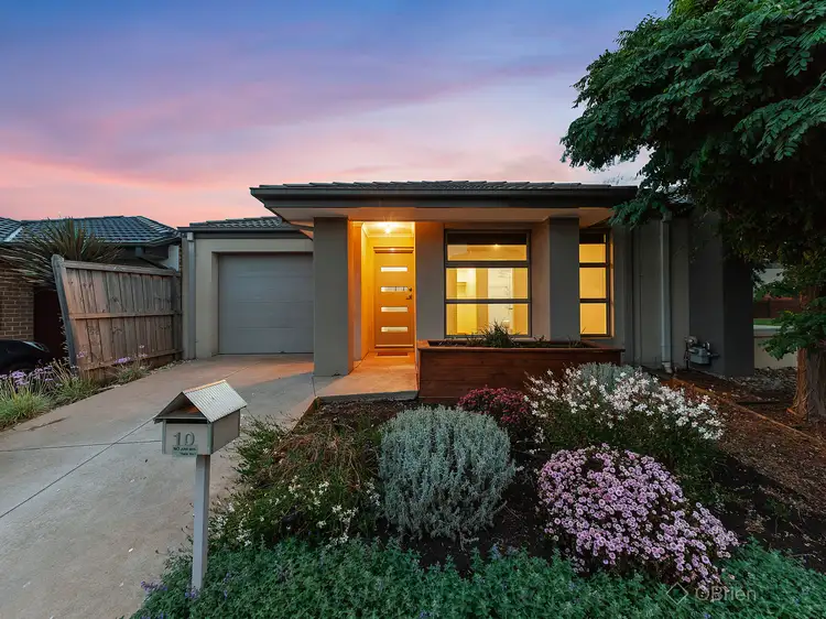 10 Kosciuszko Circuit, Clyde VIC 3978