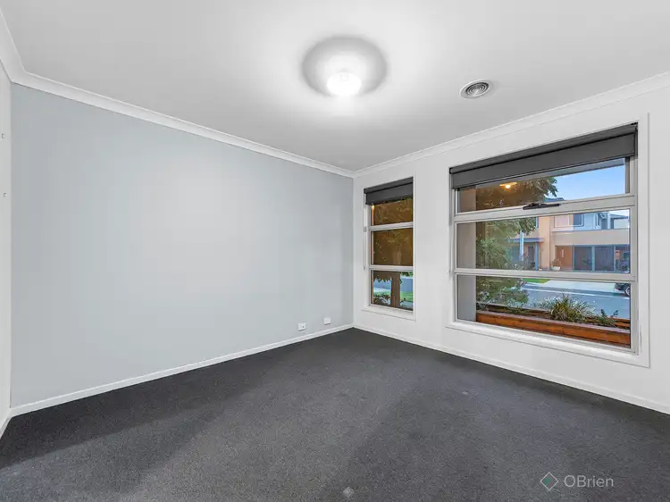 Second view of Homely house listing, 10 Kosciuszko Circuit, Clyde VIC 3978