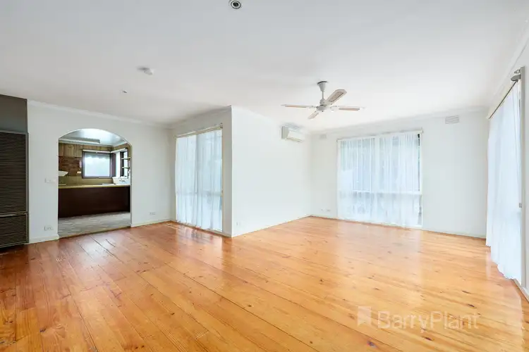 Fourth view of Homely house listing, 10 Oakdene Court, Noble Park North VIC 3174