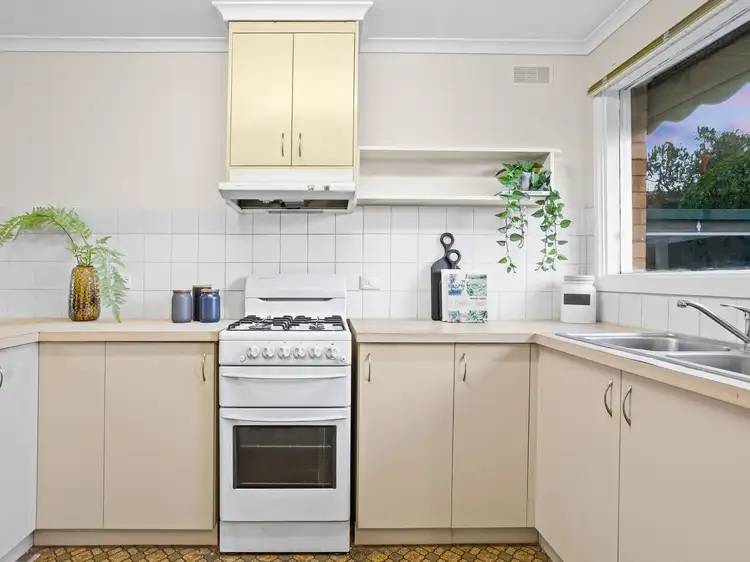 Fifth view of Homely unit listing, 2/17 Ella Grove, Chelsea VIC 3196