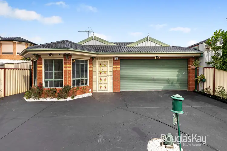 16 Troon Crescent, Sunshine North VIC 3020
