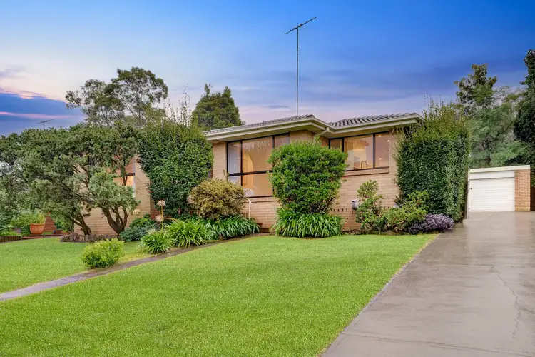 13 Simpson Place, Kings Langley NSW 2147