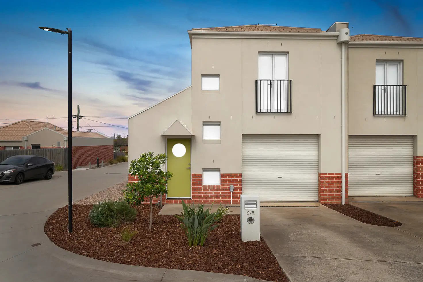 Main view of Homely townhouse listing, 2/5 Oxford Street, Whittington VIC 3219