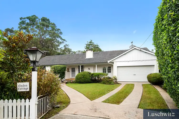 8 Priestley Close, St Ives NSW 2075