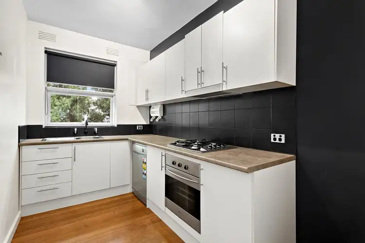 43/10 Acland Street, St Kilda VIC 3182