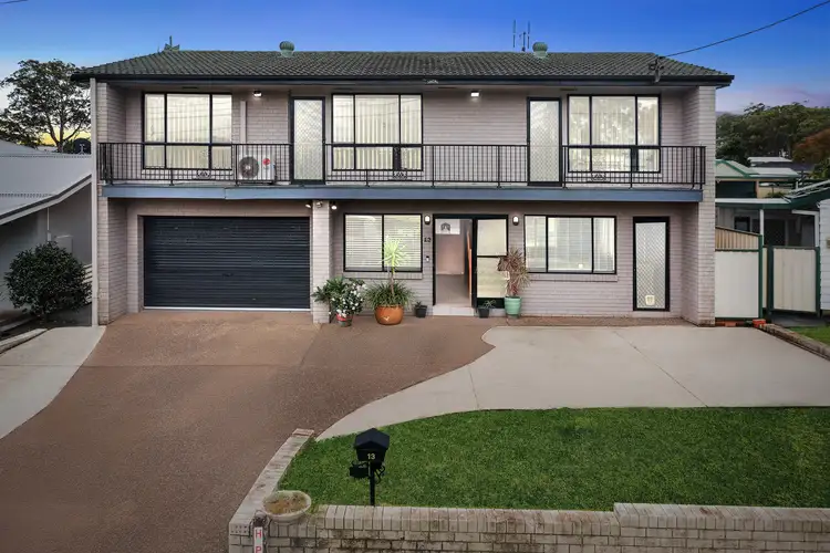 13 Hopetown Road, Kanwal NSW 2259