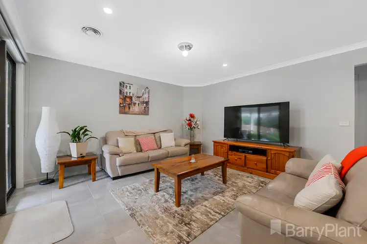 Sixth view of Homely house listing, 2 Terracini Court, Drouin VIC 3818