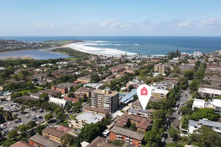 Second view of Homely unit listing, 2/62 Pacific Parade, Dee Why NSW 2099