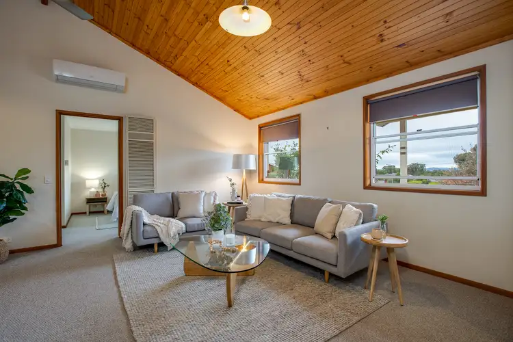 Second view of Homely house listing, 6 Dirru Court, Springdale Heights NSW 2641