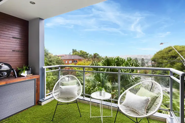 Second view of Homely apartment listing, 4/79 Queenscliff Road, Queenscliff NSW 2096