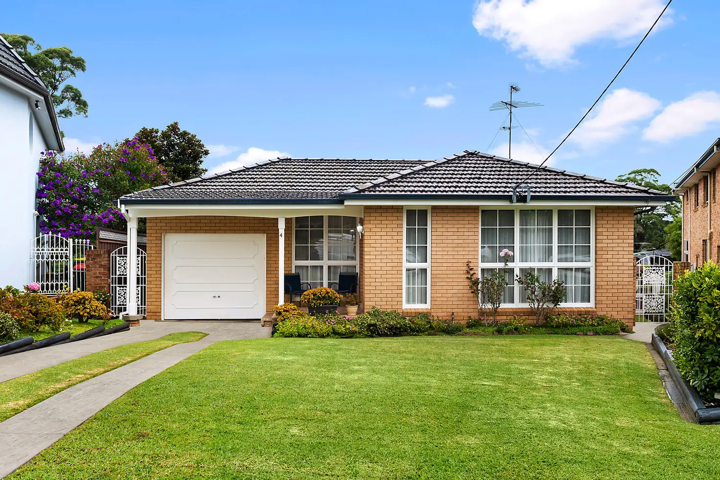 Main view of Homely house listing, 4 Conifer Place, Engadine NSW 2233